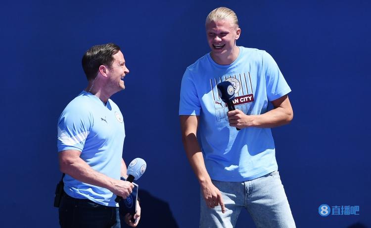 五星体育《体育新闻》：狠抓细节、加速磨合 蔡斌与上海女排再走争冠路（五星体育《体育新闻》：细节致胜、加速磨合 蔡斌率上海女排再启冲冠征程）